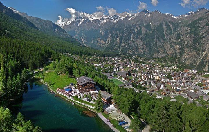 Pension Aaron Am See Grächen Exteriör bild